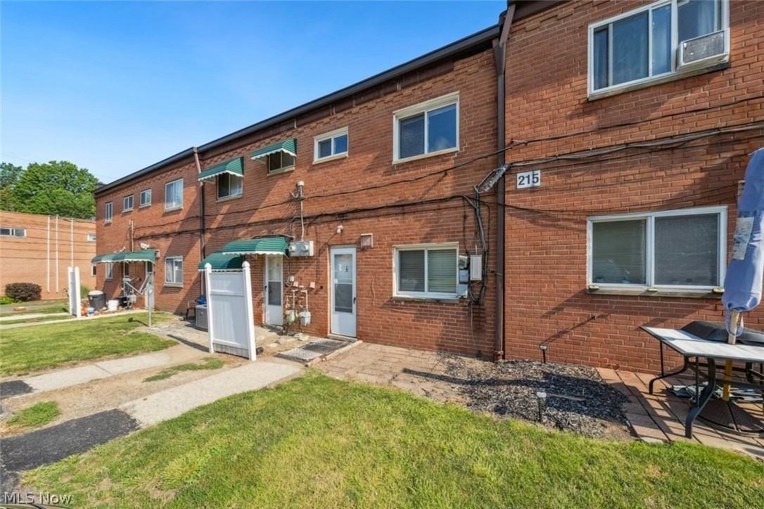 215 Dalepark Dr #5 - Photo 2 of 29