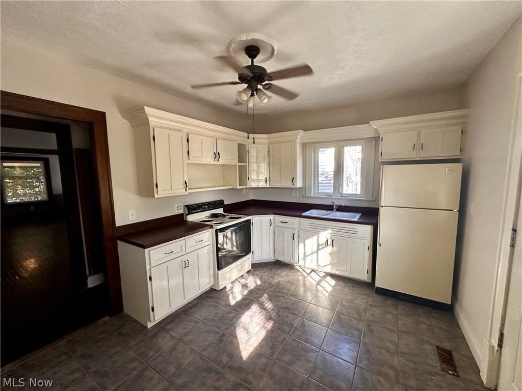 464 Crestwood Ave #A - Photo 4 of 10