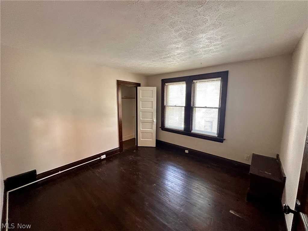 464 Crestwood Ave #A - Photo 5 of 10