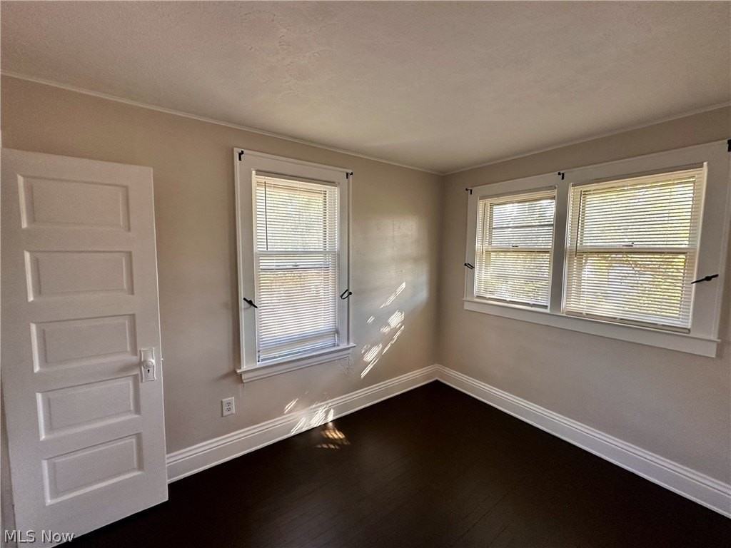 464 Crestwood Ave #A - Photo 7 of 10
