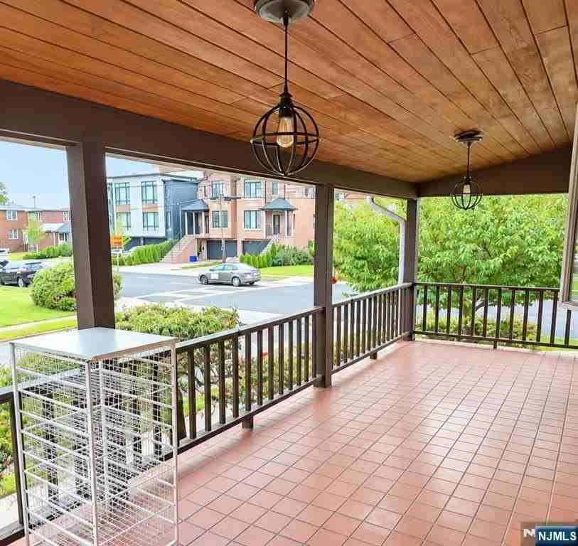 343 Tremont Ave #2 - Photo 2 of 3