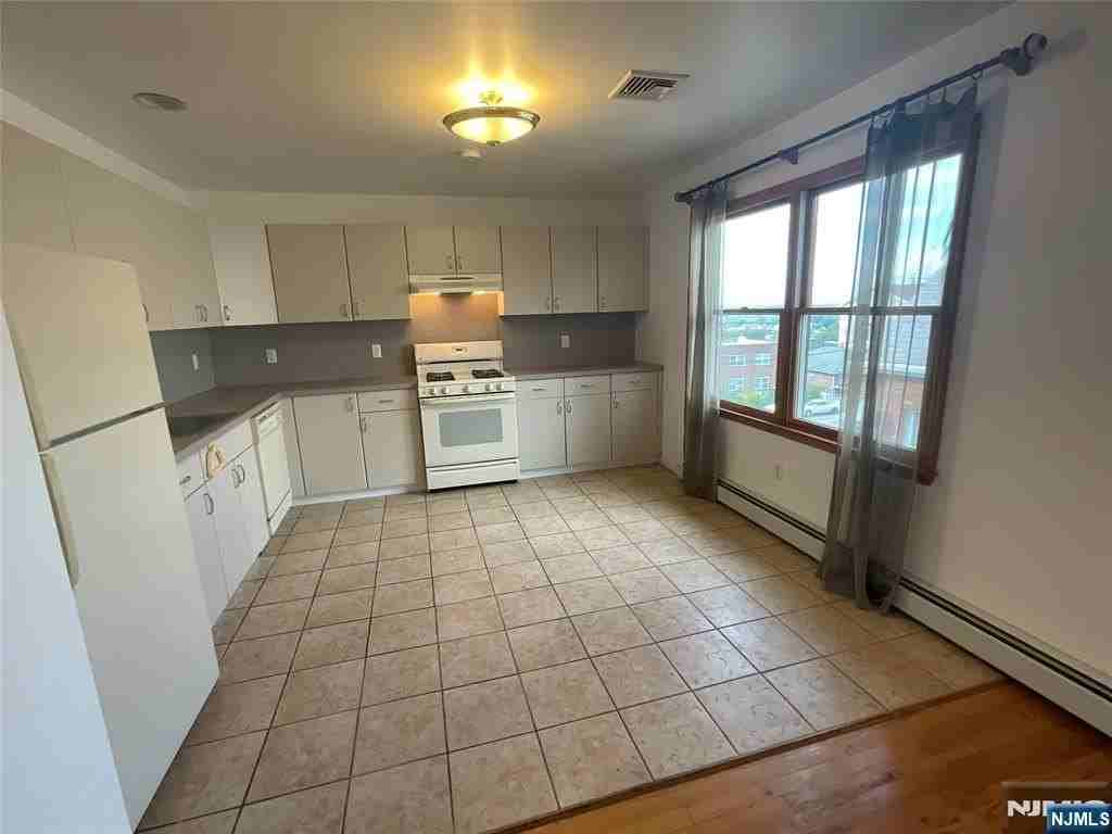165 Morningside Ln #2 - Photo 4 of 12