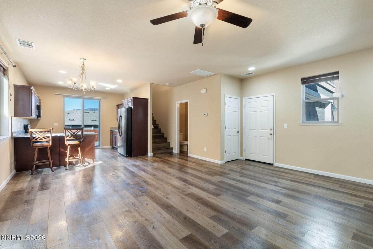 3663 Hollywood Park Dr - Photo 6 of 30