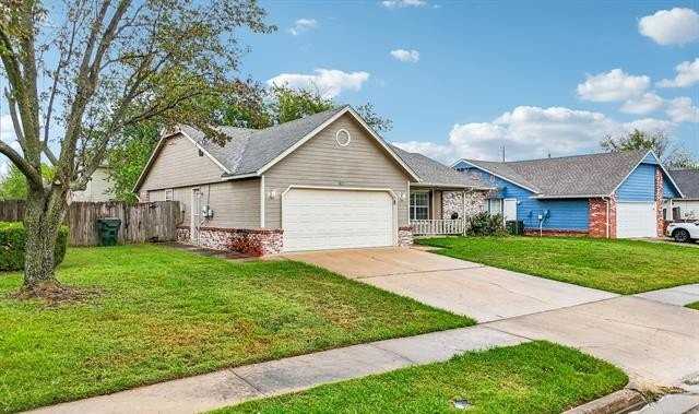 8237 N 127th East Ave - Photo 2 of 19