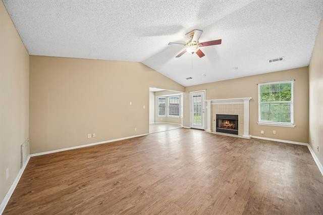 8237 N 127th East Ave - Photo 4 of 19