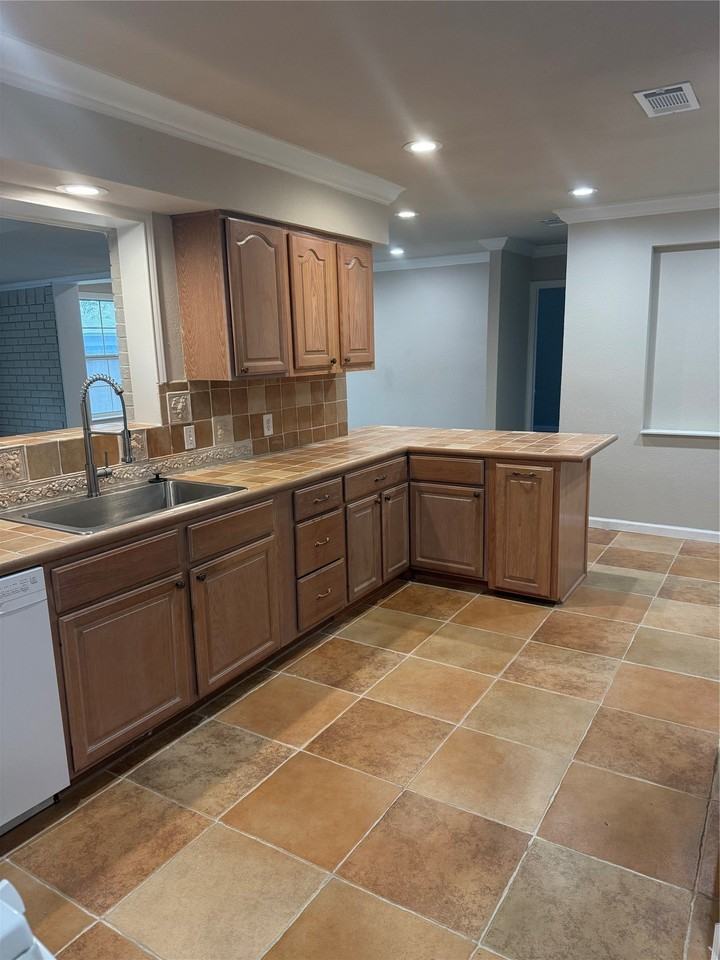 7254 Edgerton Dr - Photo 2 of 16