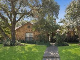 featured image of 3718 Thornhill Way