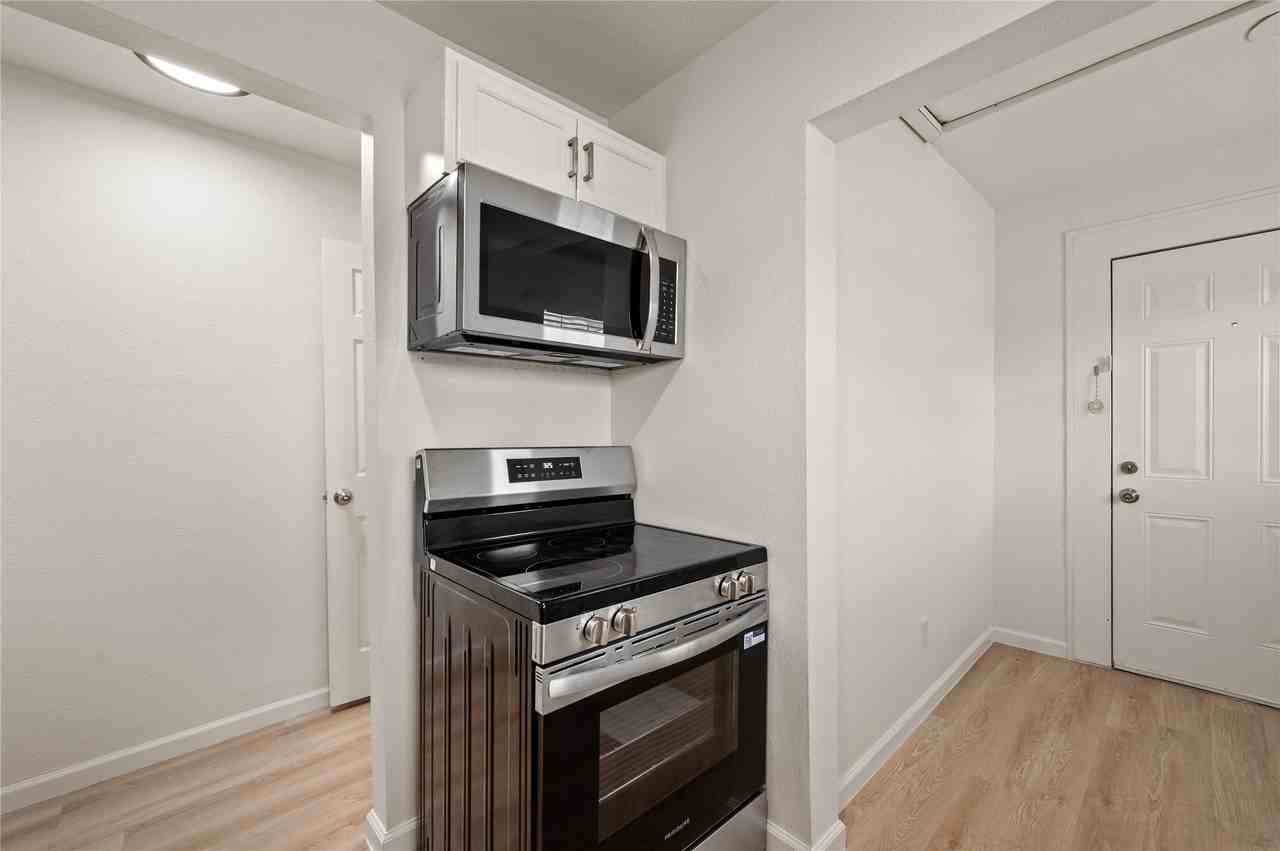 1817 W Brooklyn Ave - Photo 6 of 13