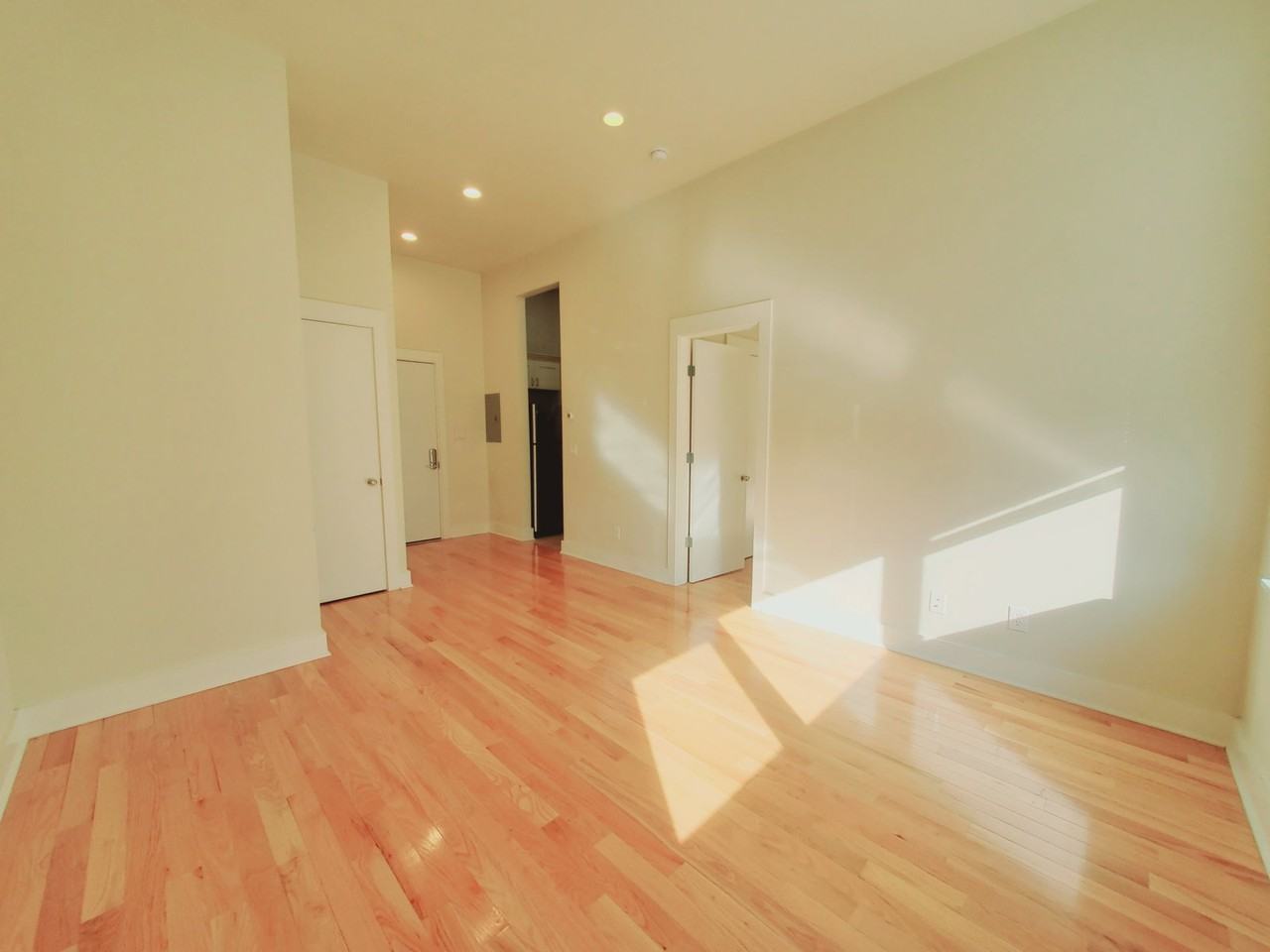 77 N Main St #6 - Photo 3 of 6
