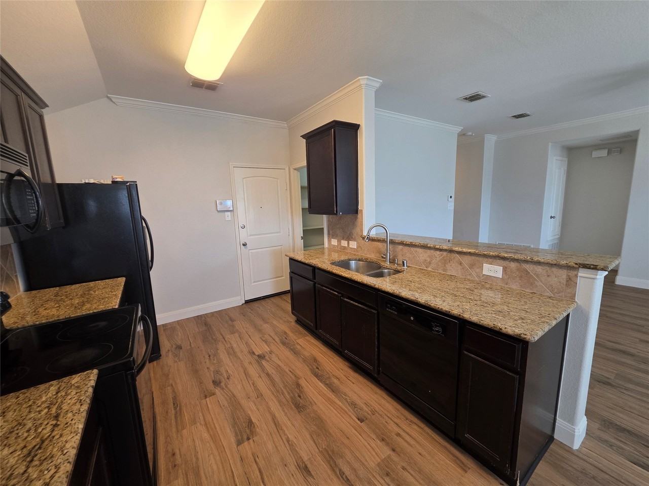 12213 Big Rock Dr - Photo 2 of 36