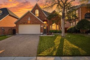 featured image of 2917 Waterford Dr