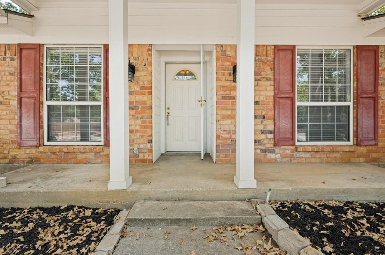 2517 Tanglewood Dr - Photo 5 of 25
