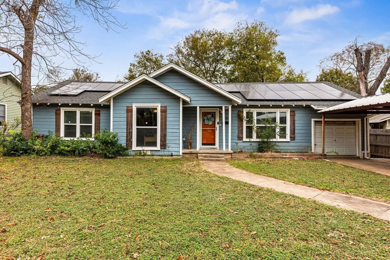 4205 Fort Ave - Photo 2 of 21