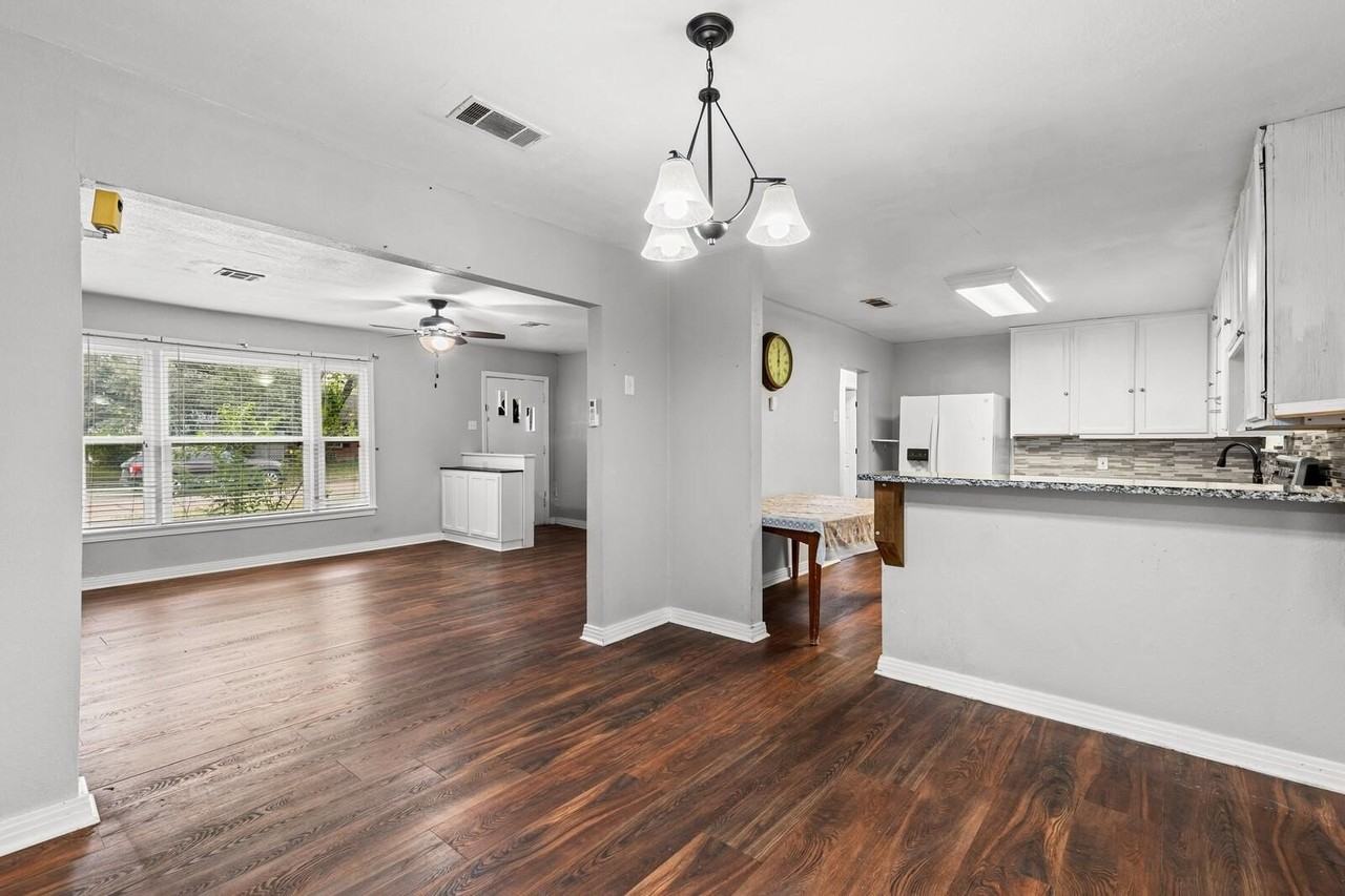4205 Fort Ave - Photo 5 of 21