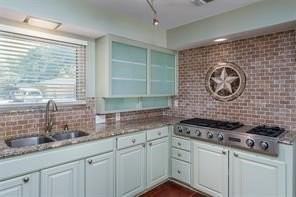 1608 Freeman Ct - Photo 6 of 28