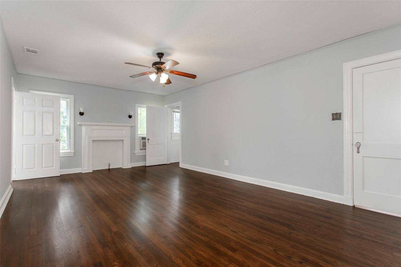 5705 Ross Ave - Photo 7 of 35