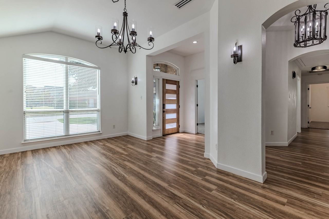 609 Bristlecone Dr - Photo 6 of 31