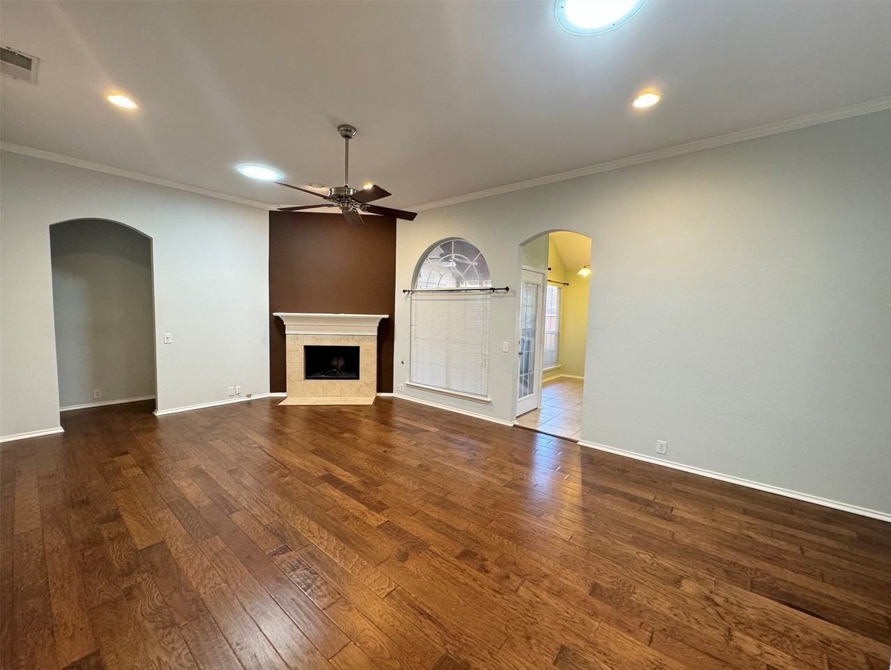 6721 Candlecreek Ln - Photo 5 of 23