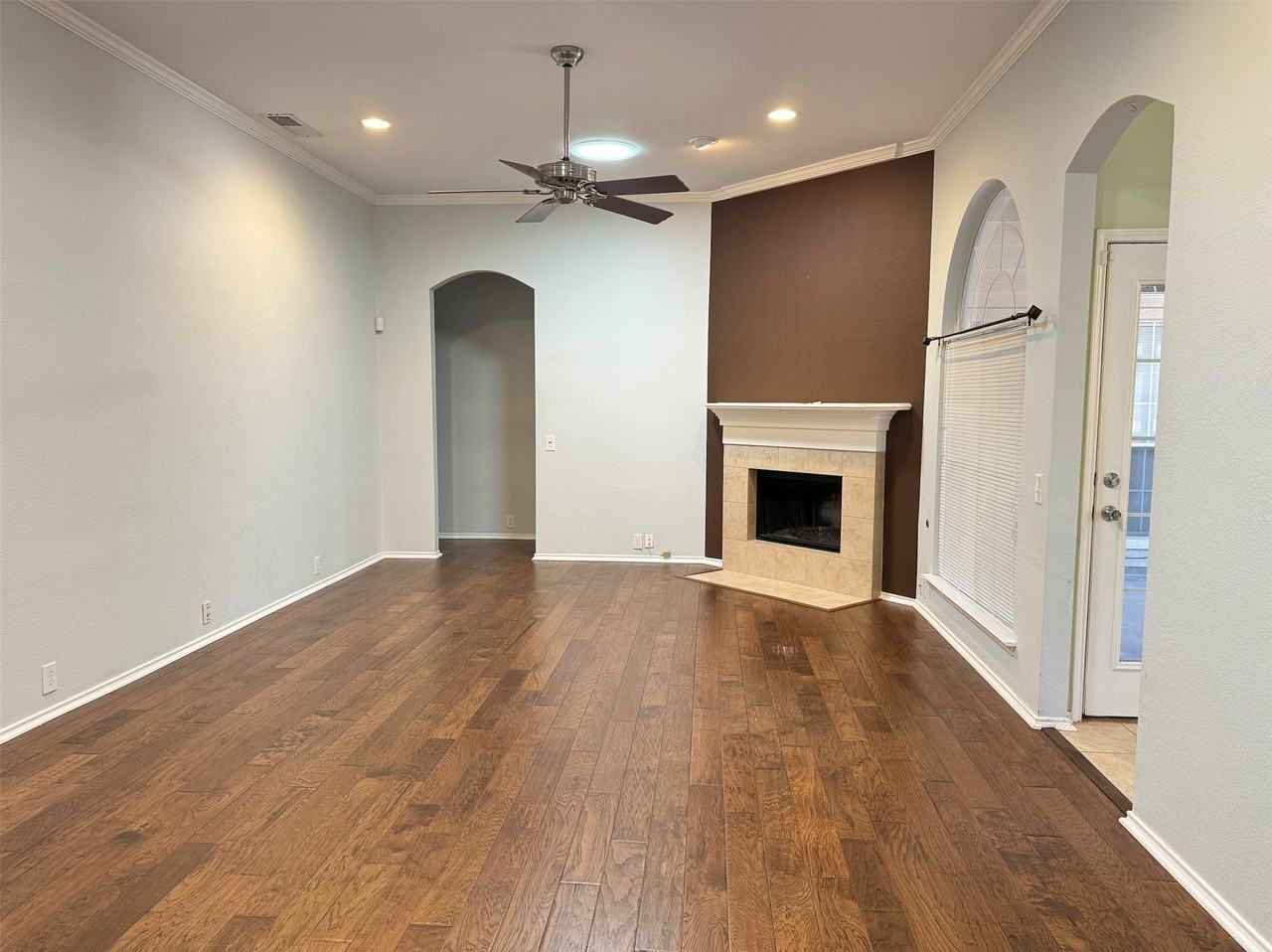 6721 Candlecreek Ln - Photo 6 of 23