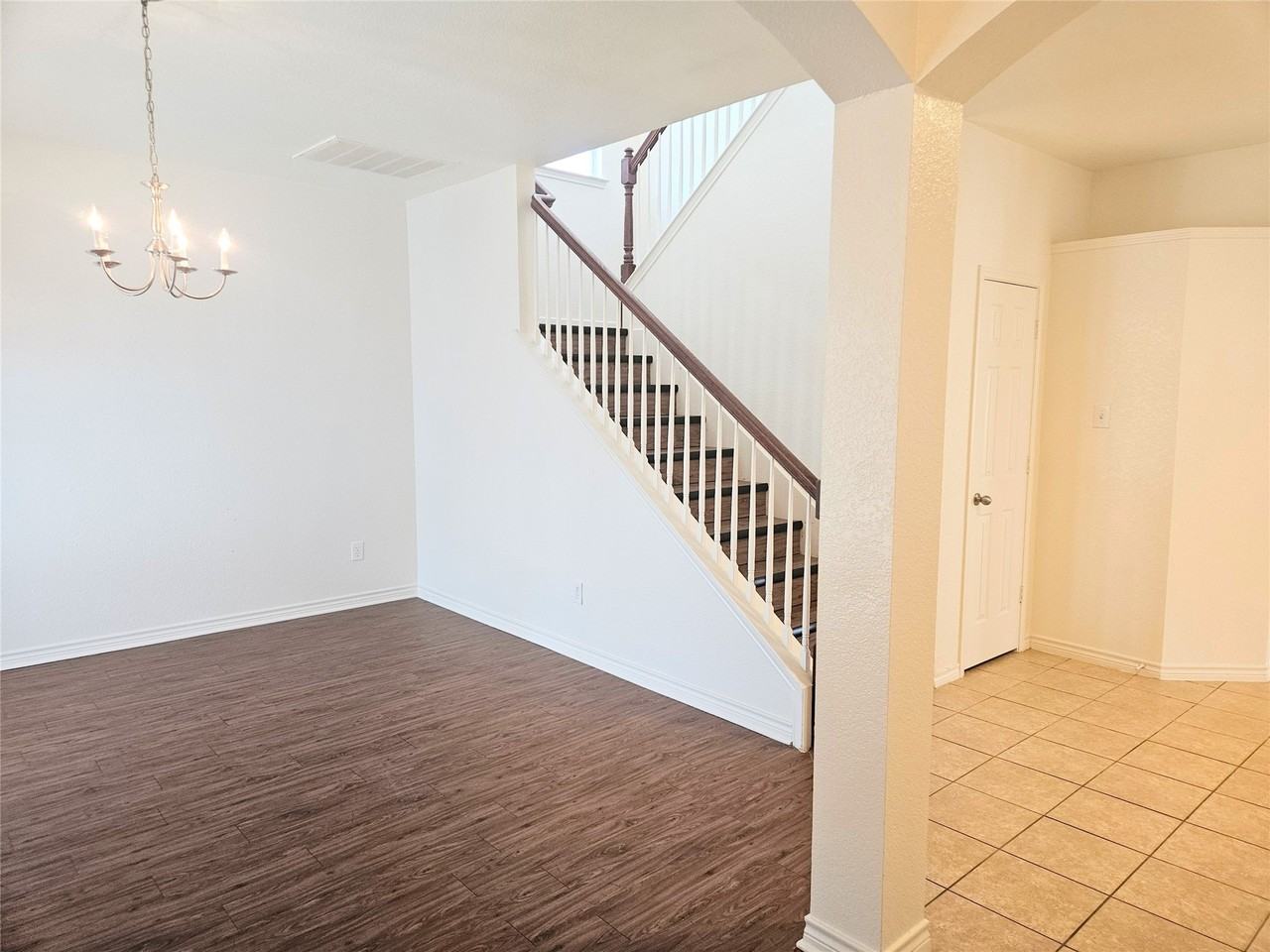 4260 Sweet Clover Ln - Photo 3 of 26