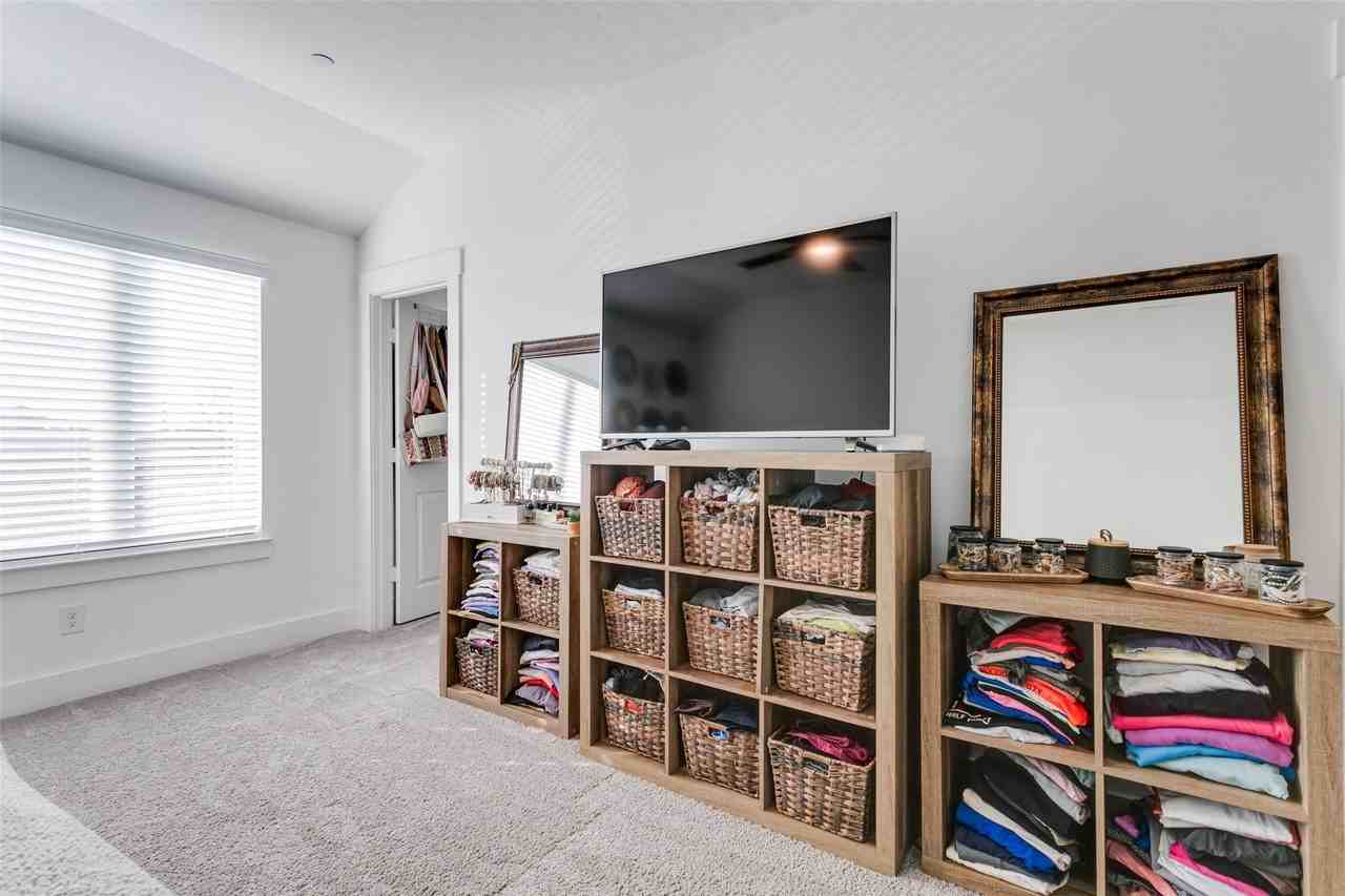 7605 Reis Ln - Photo 7 of 24