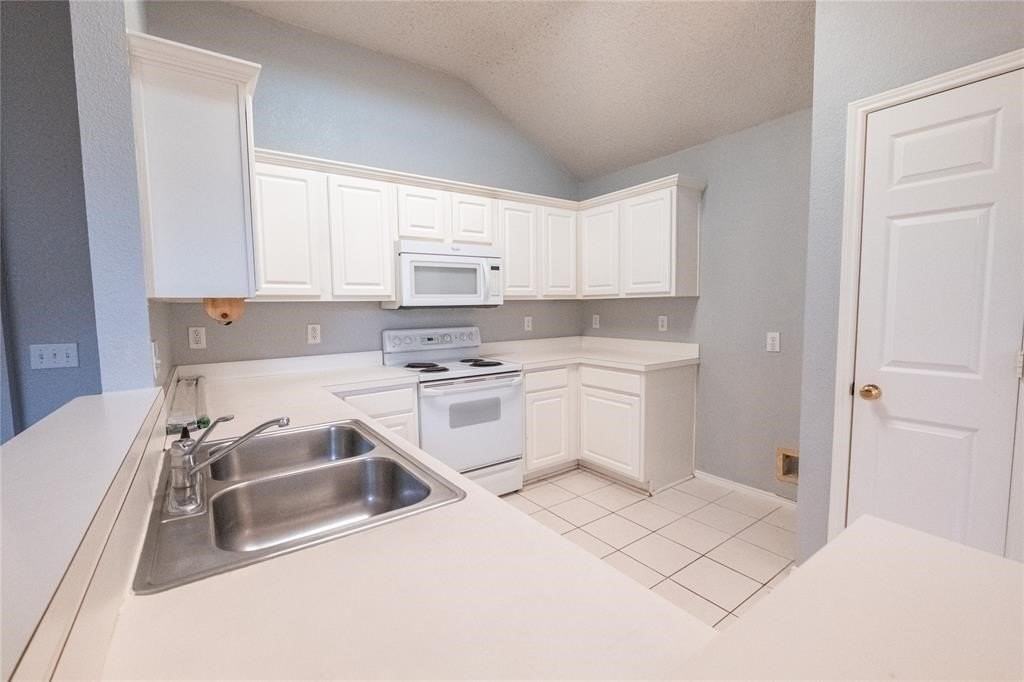 817 Stafford Station Dr - Photo 5 of 20