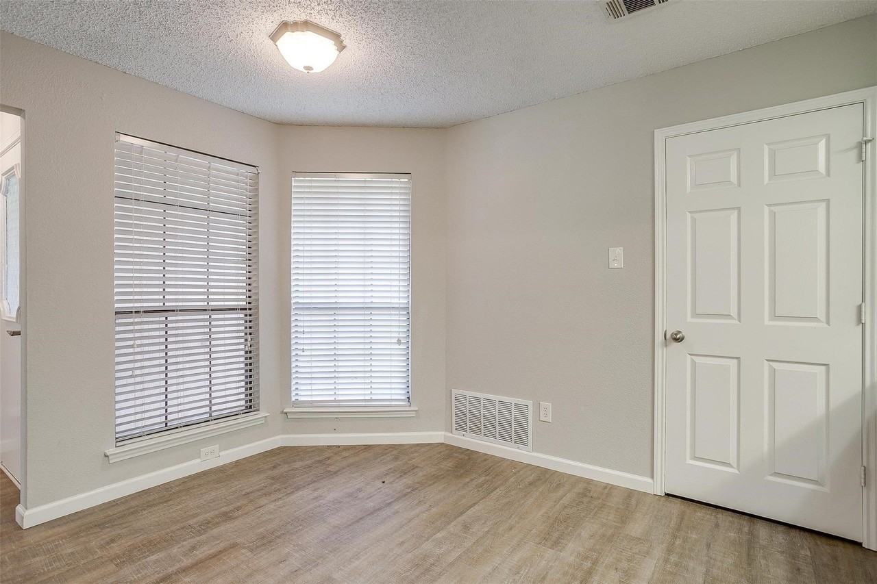 5909 Kesler Dr - Photo 7 of 29