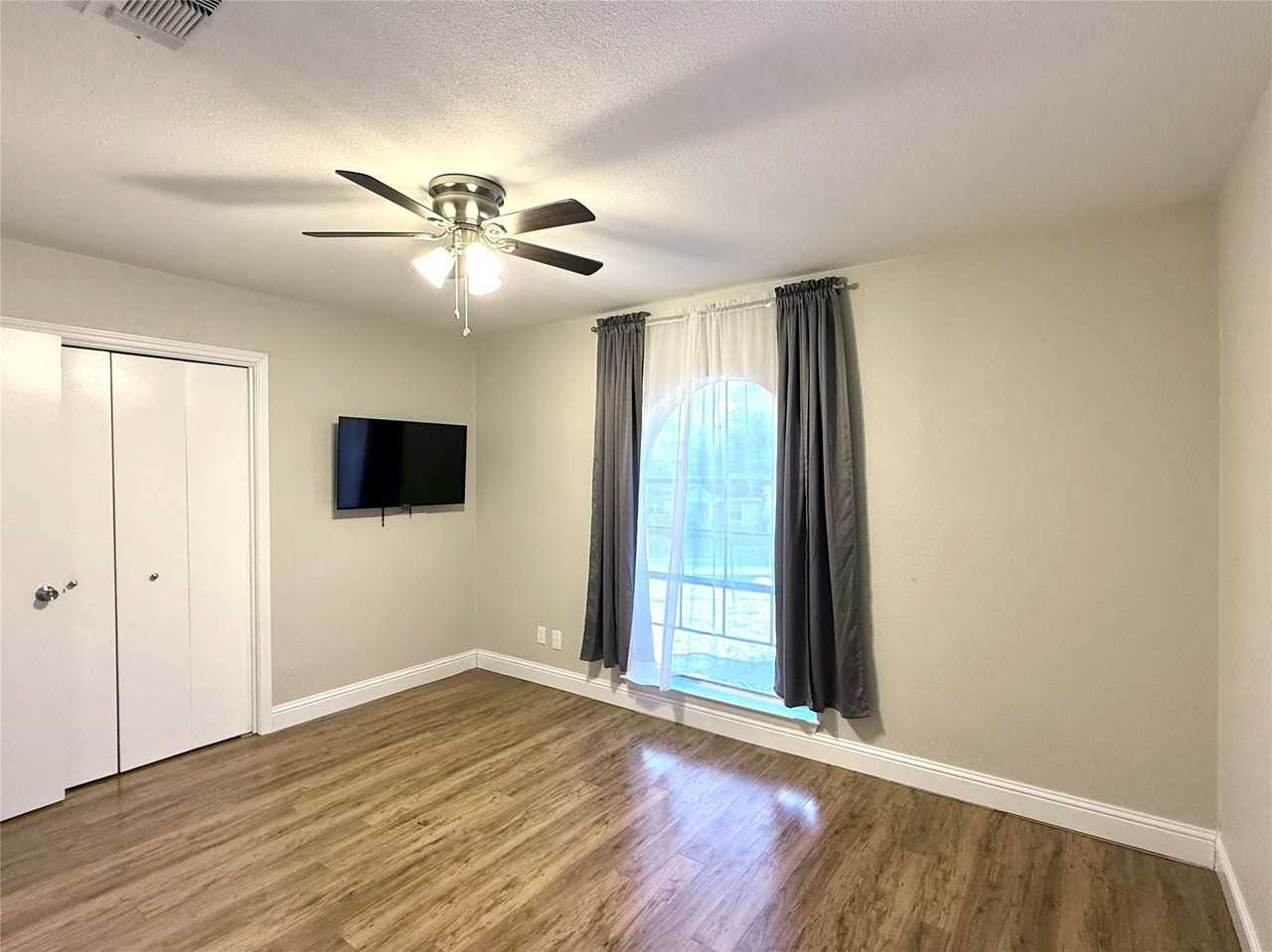 8216 Richard St - Photo 6 of 13