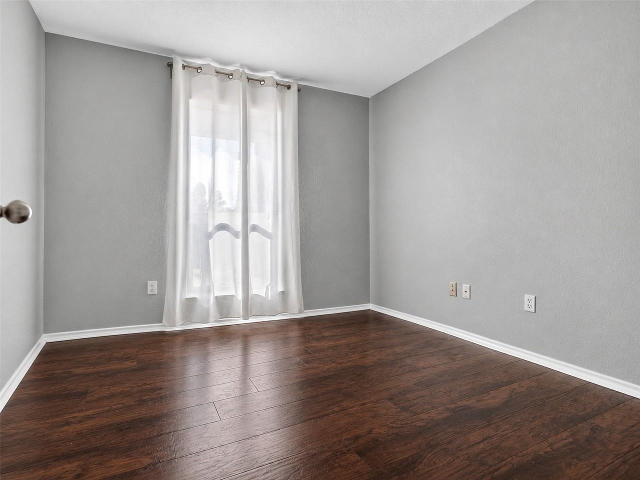 1623 Brookleaf Dr - Photo 5 of 20