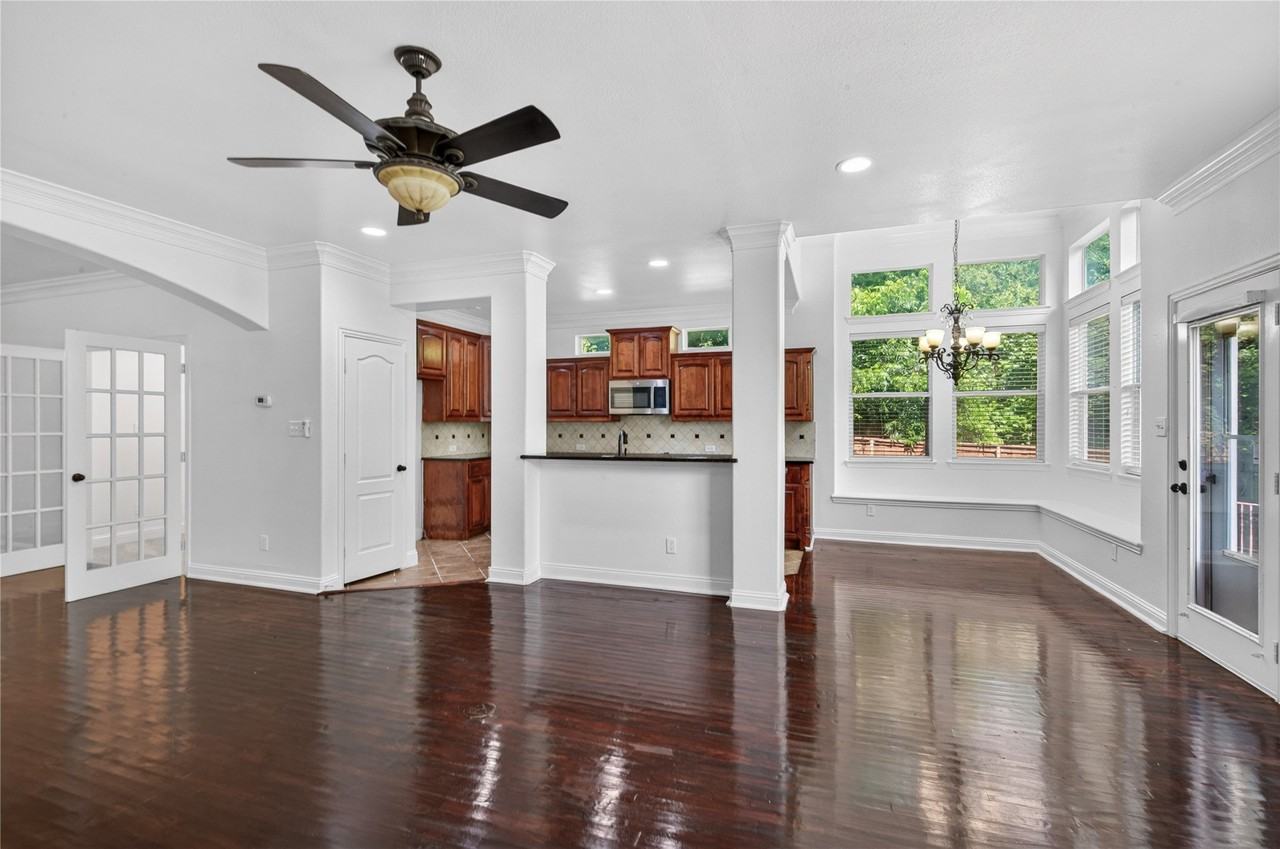 509 Heath Ln - Photo 7 of 14