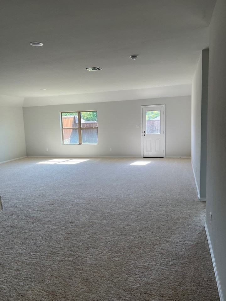 2225 Pacific Ave - Photo 7 of 24