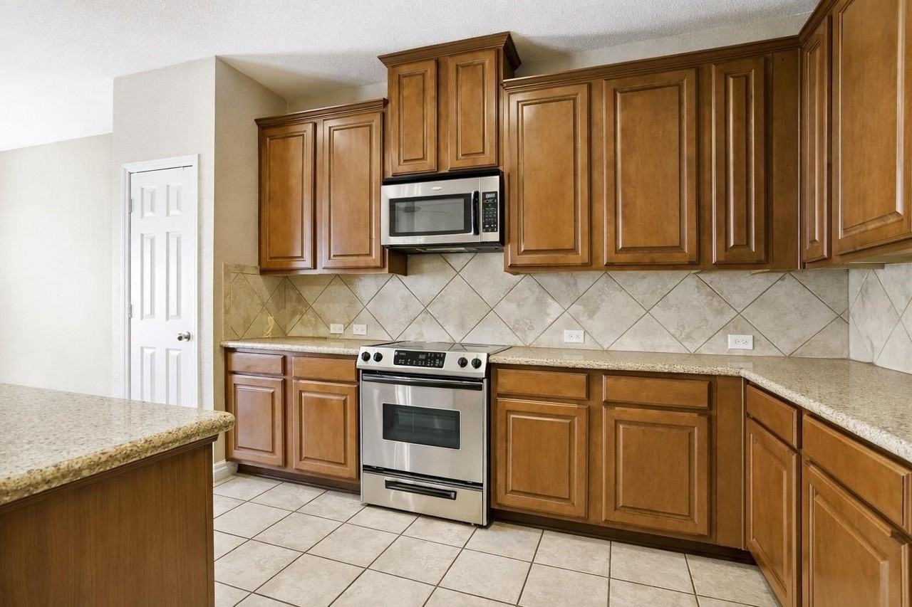 15712 Ringdove Ct - Photo 7 of 13