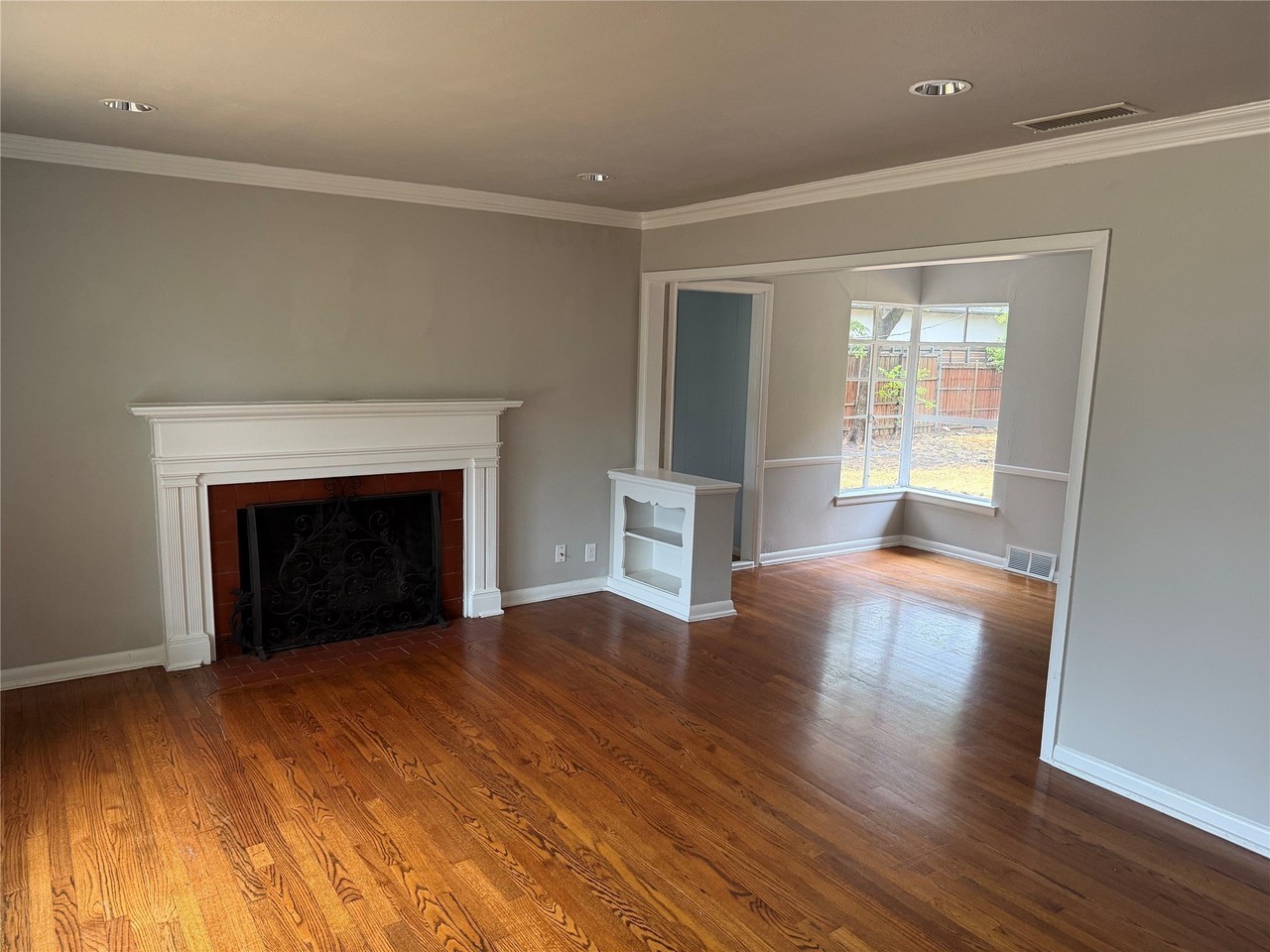 6239 Walnut Hill Ln - Photo 2 of 8