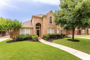 922 Creekbend Dr - Photo 1 of 1