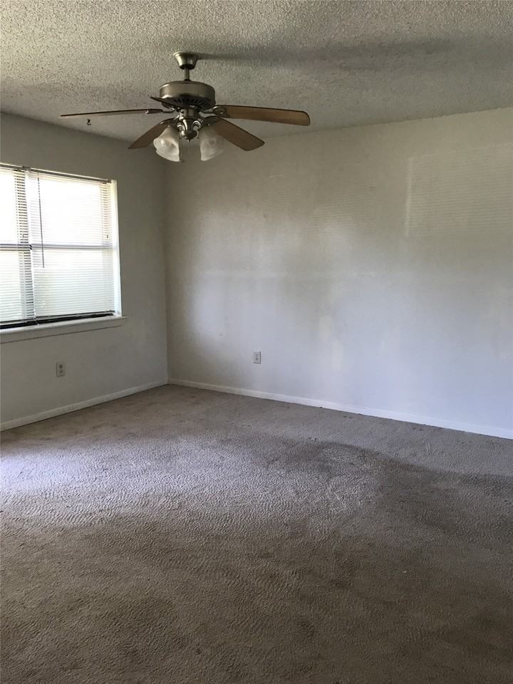 8 Ron Cir - Photo 2 of 11