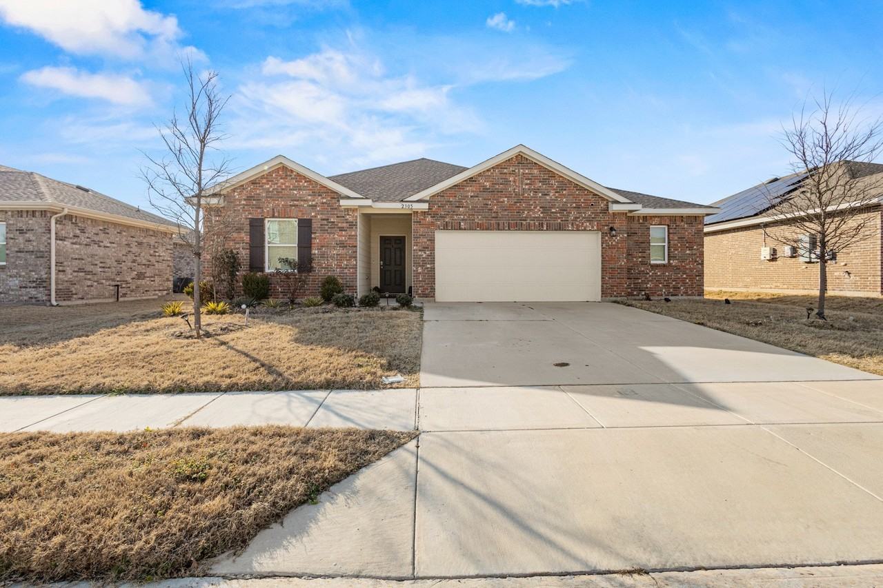 2305 Frio River Rd - Photo 2 of 20