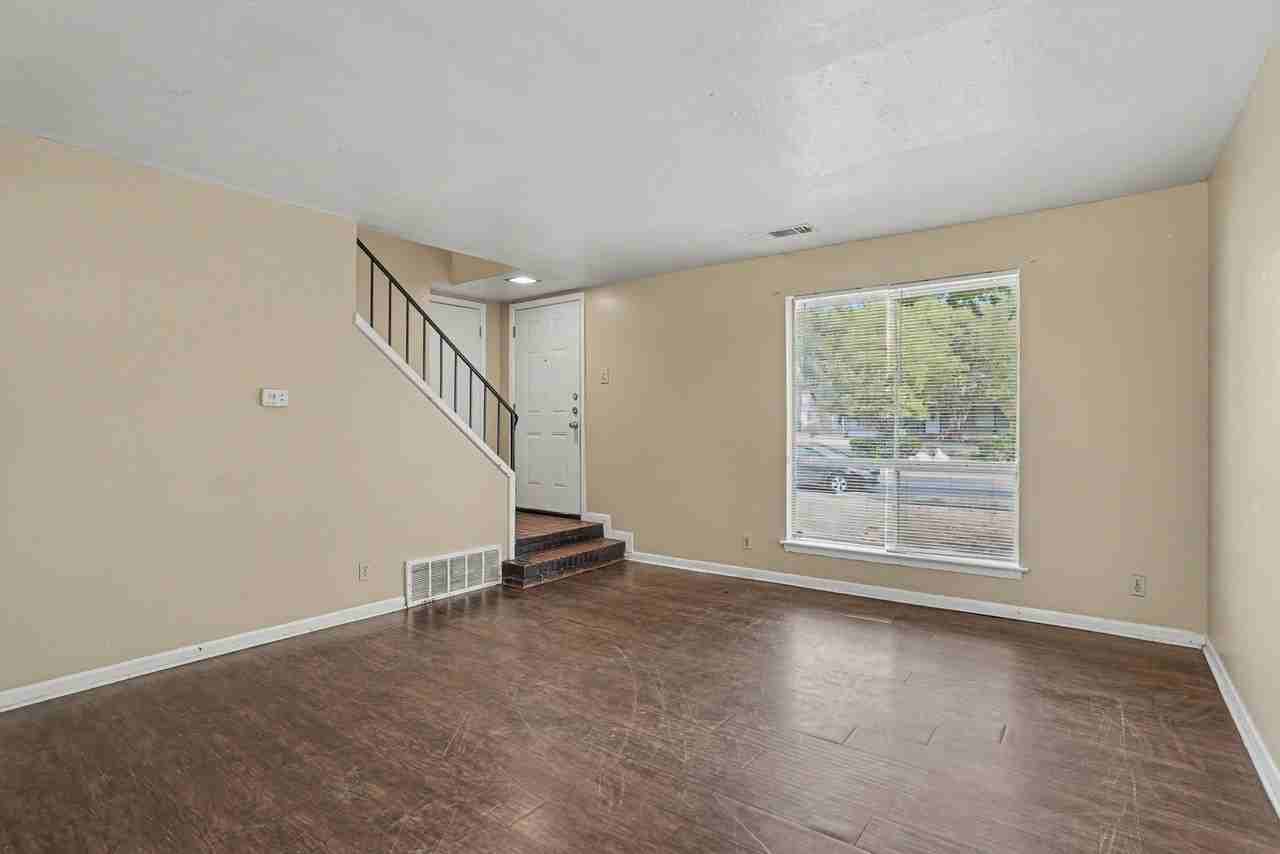 1414 Finley Rd - Photo 3 of 27