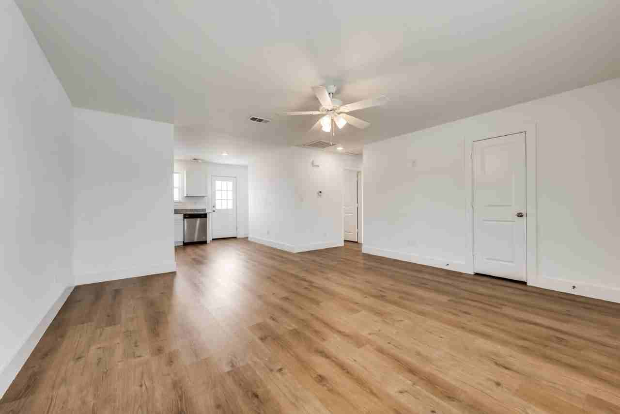 108 James Ct #100 - Photo 7 of 22
