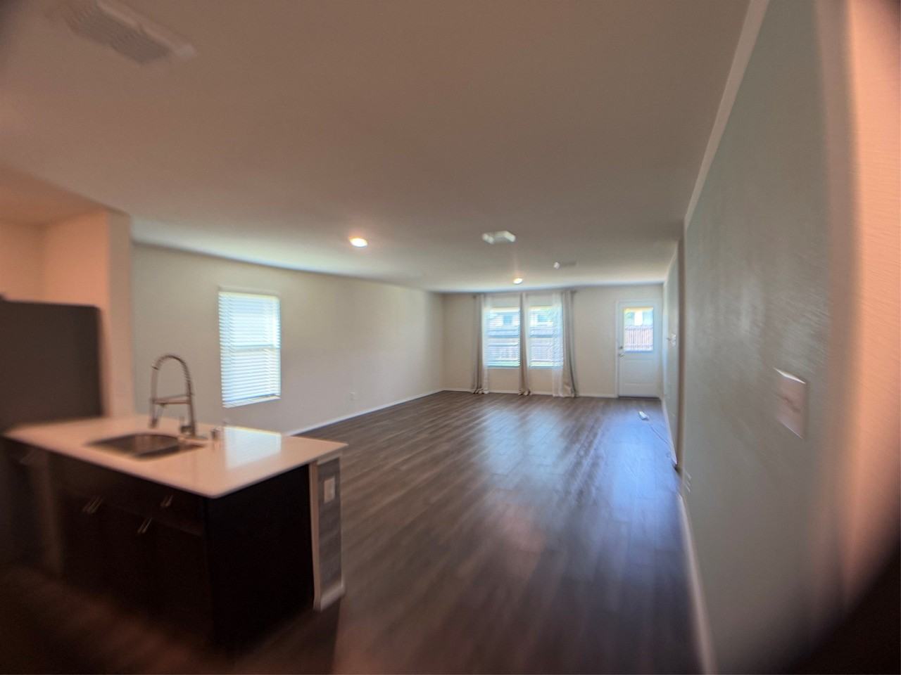 1602 Stonefield Dr - Photo 2 of 13