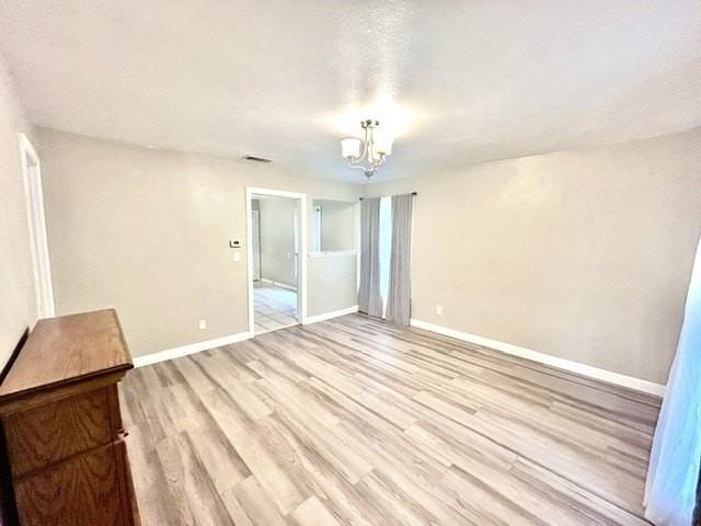 904 W Ave E - Photo 5 of 22