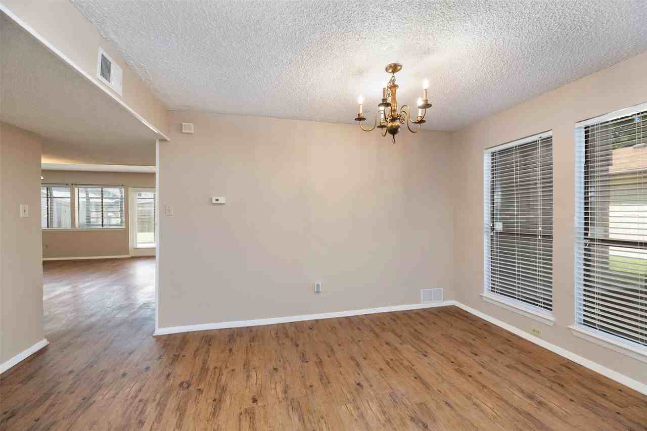 416 Lincoln Dr - Photo 6 of 31