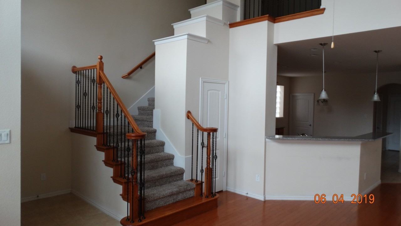 3412 Porter Creek Dr - Photo 2 of 16