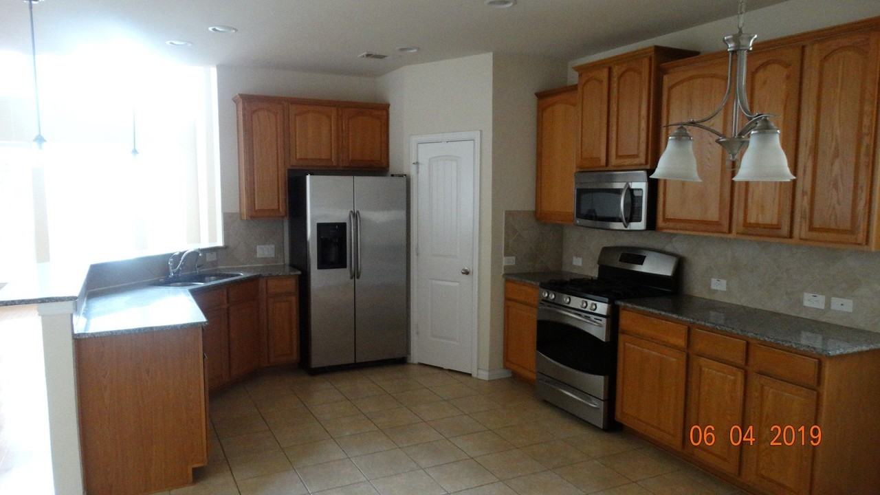3412 Porter Creek Dr - Photo 6 of 16