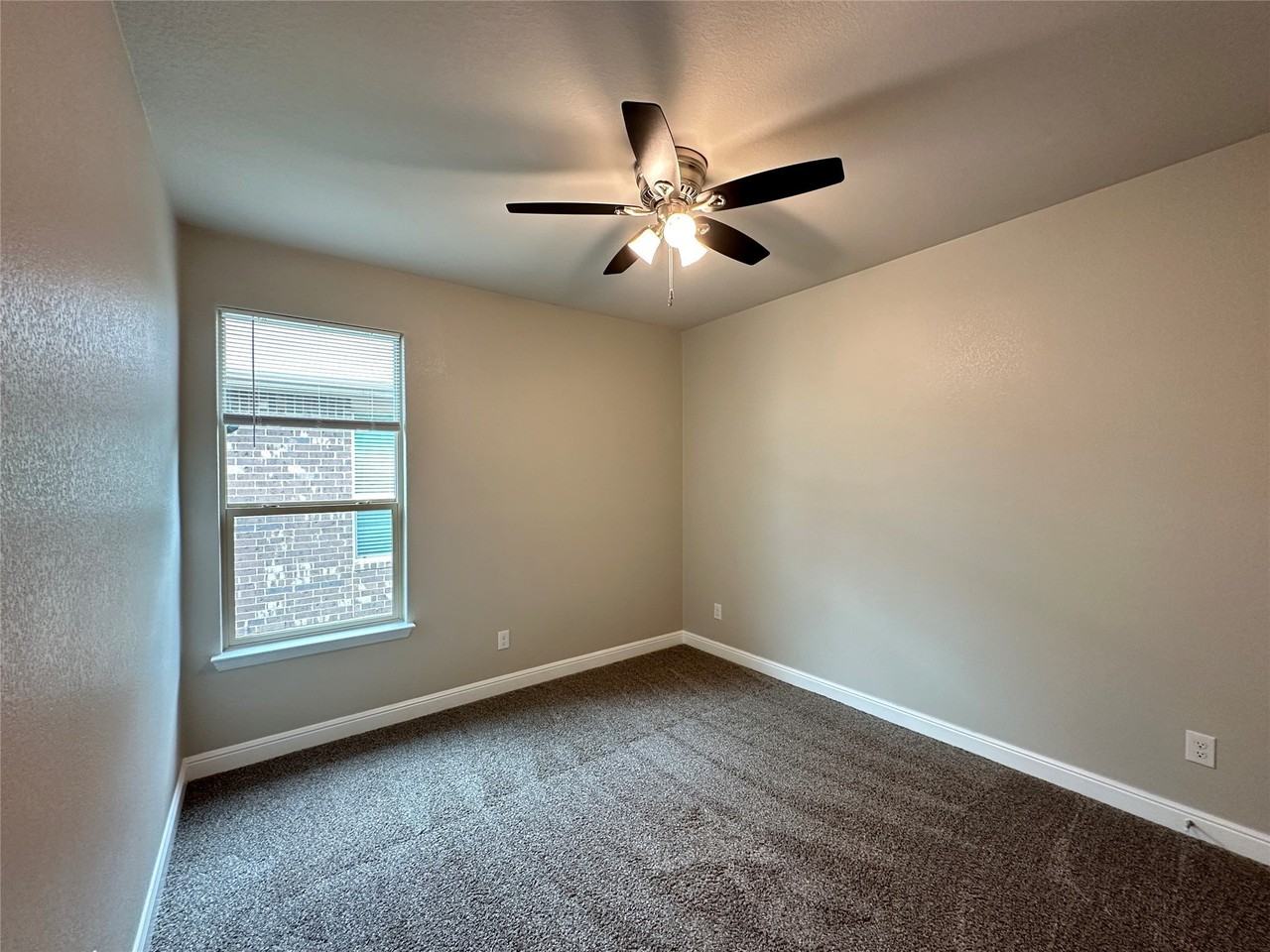 717 Shepperton Way - Photo 4 of 26