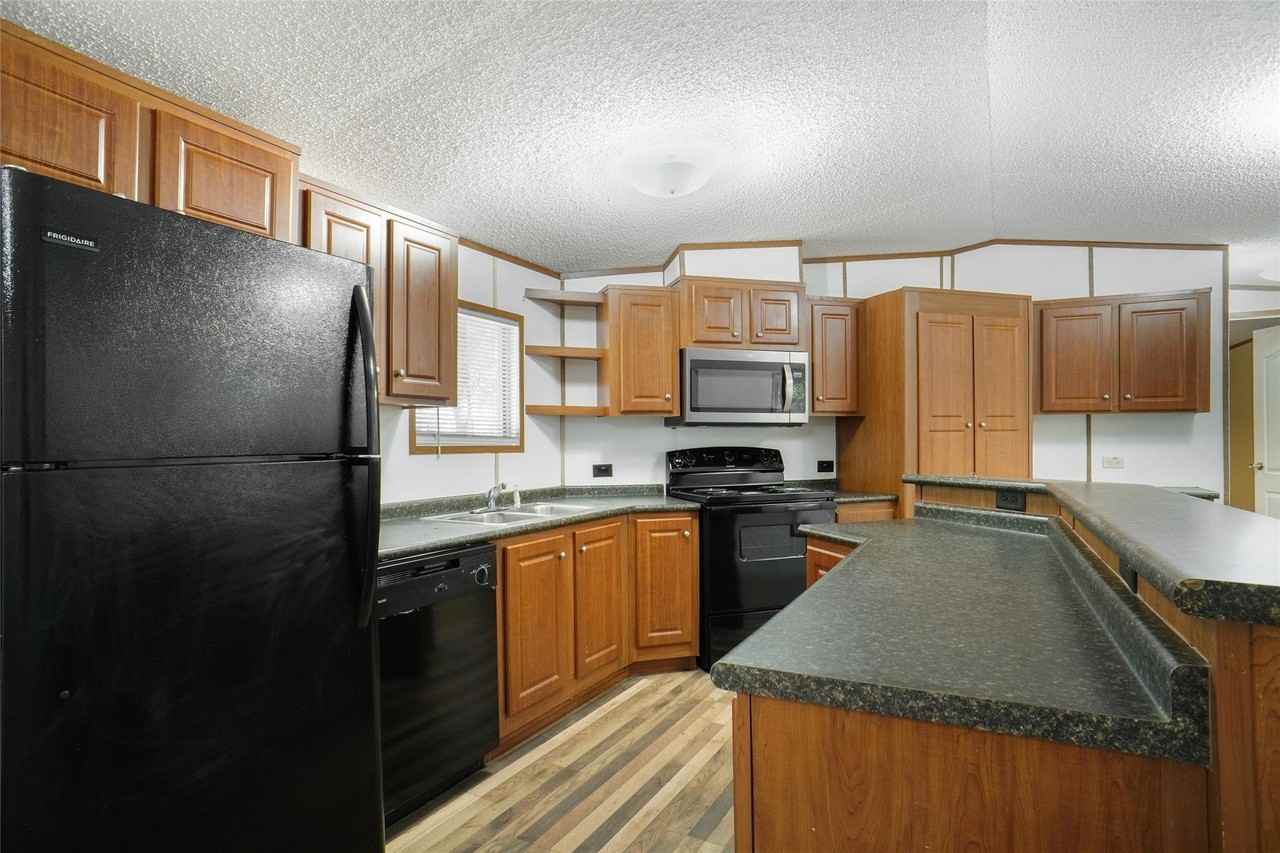 1652 Sheila Dr - Photo 6 of 16