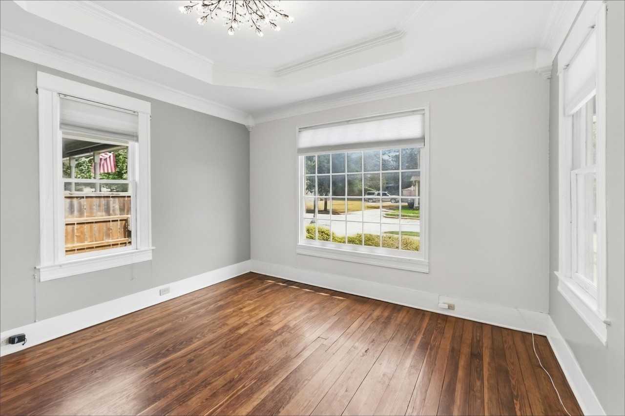 1816 Washington Ave - Photo 4 of 26