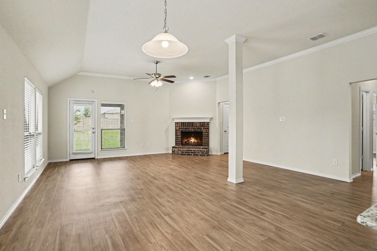 429 Tobin Dr - Photo 3 of 21
