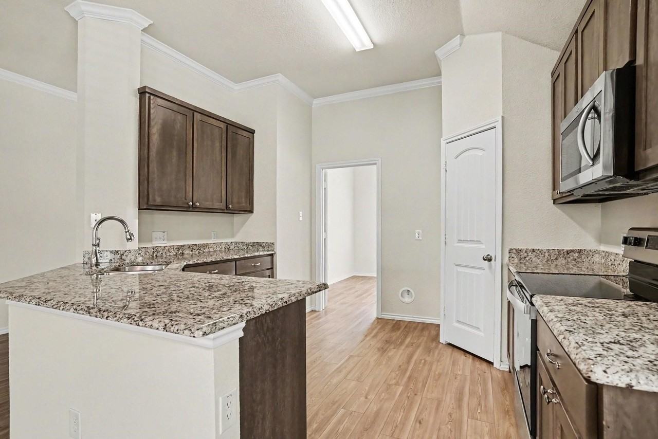 429 Tobin Dr - Photo 7 of 21
