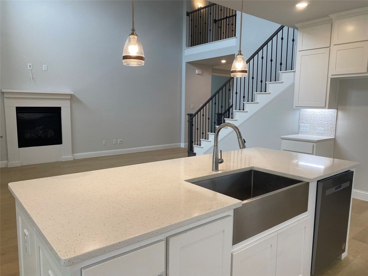 409 Caddo Ridge Ln - Photo 6 of 39