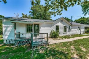 featured image of 722 1/2 S Prairieville St